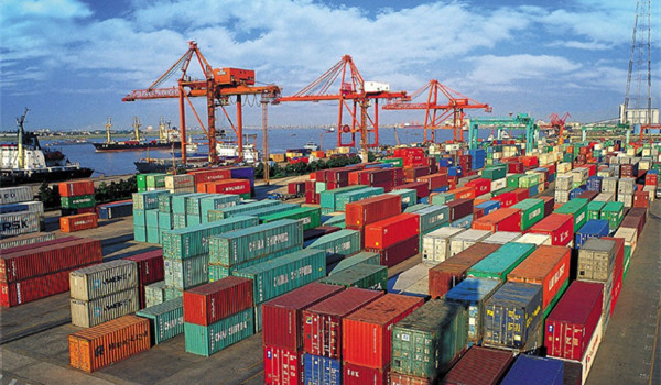 前4月我国货物贸易进出口总值增4.3%  出口增长5.7%