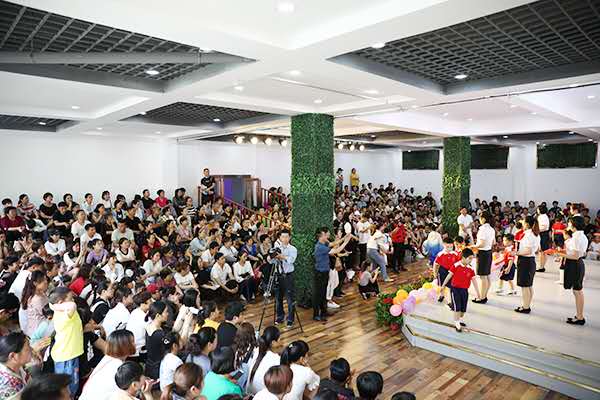 商丘天元幼儿园举行欢庆六一儿童节文艺汇演
