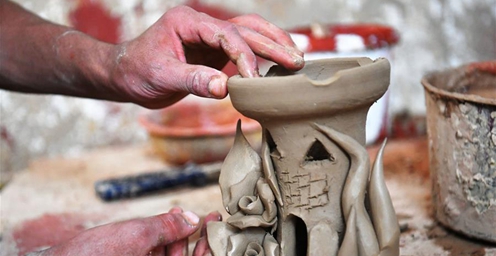 流落到霍姆斯的叙利亚陶器手艺人