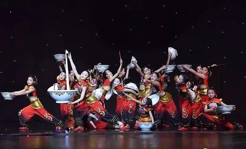 《烩面，真中！》：泌阳金蓓舞蹈学校原创舞蹈作品即将参加全国展演