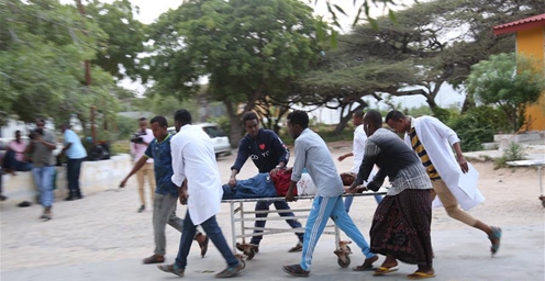 索马里：摩加迪沙市政府遭袭 致多人伤亡