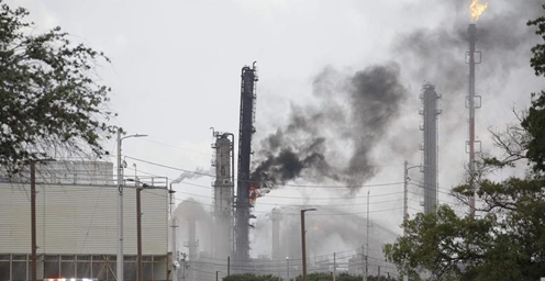 美国得州一炼化厂昨日发生火灾 37人受伤