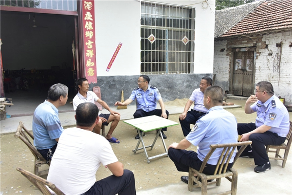 马骁同志深入裴营乡前郑村调研指导工作