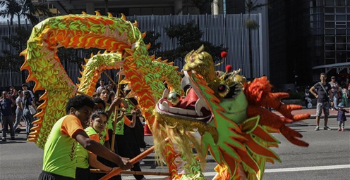 巴西圣保罗11日举行中华文化快闪活动
