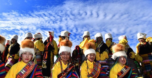 藏北安多牧区的“天线帽” 现多为羊羔皮及人造皮缝制
