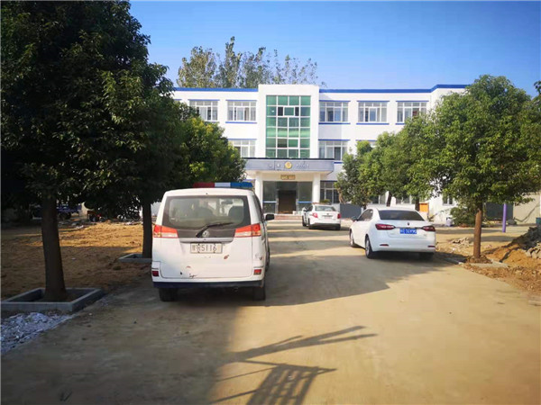 “精推双基”扮靓小镇派出所