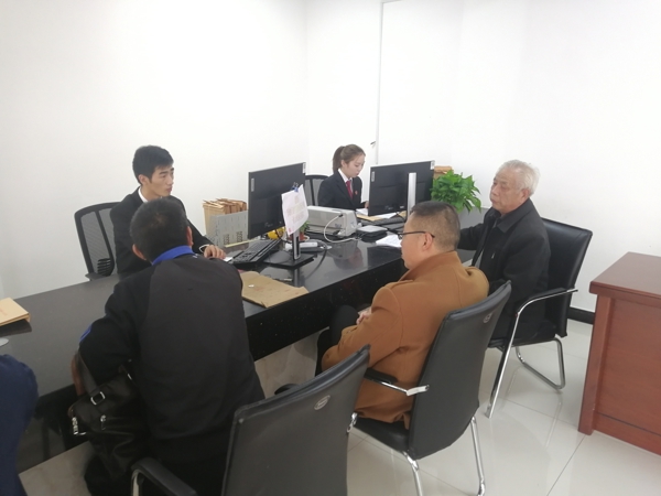 宛城区法院：执行接待“零距离”服务群众“全方位”