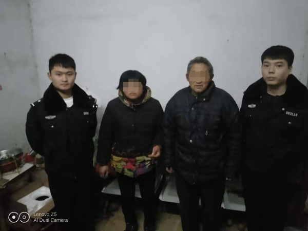 邓州九龙：民警寒夜救助走失女子