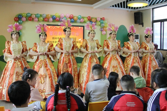 歌舞联欢  共迎新年——郑州市中原区育智学校元旦联欢会