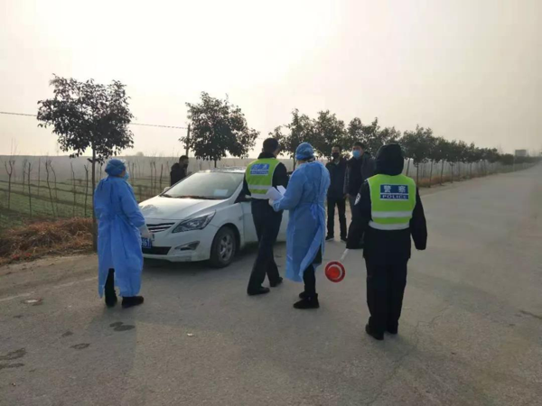 疫情狙击战——她们是勇往直前的“排头兵”