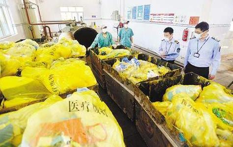济南集中焚烧废弃口罩防止二次污染 严禁非法转移、处置医疗废物