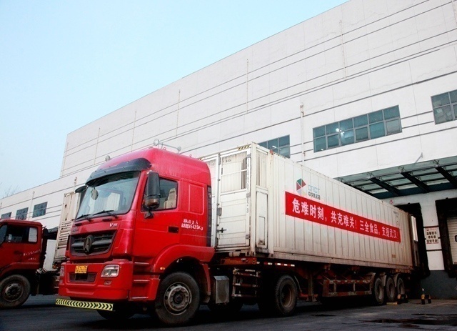 河南向武汉市捐赠2.82万箱速冻方便食品