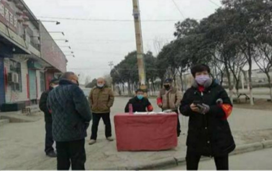【社区战“疫”】河南新乡：他们勇于担当 为群众撑起“防护墙”