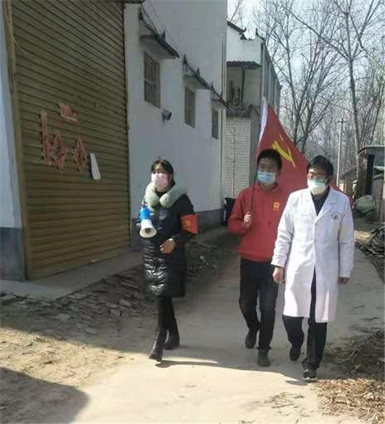 太康县转楼镇徐亚敏：明年春节，全村里575个人，一个都不少