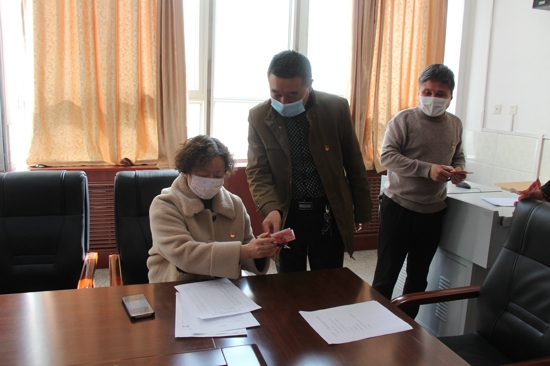 凝聚红色教育力量 攻克复学防疫难关——义马市教体局党组“我为义马复学做什么”主题党日活动