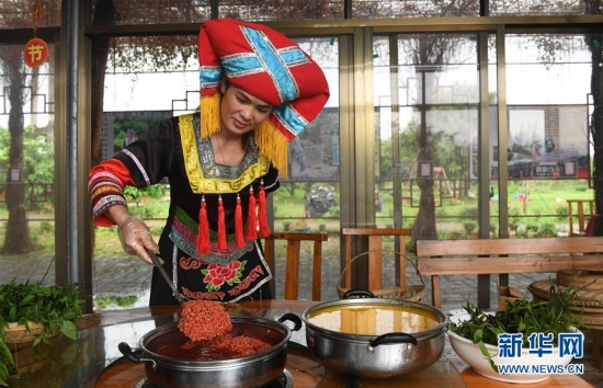 五色糯米饭是“壮族三月三” 待客的传统美食