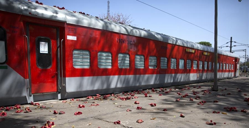 印度：约2万个火车车厢被改造成隔离病房