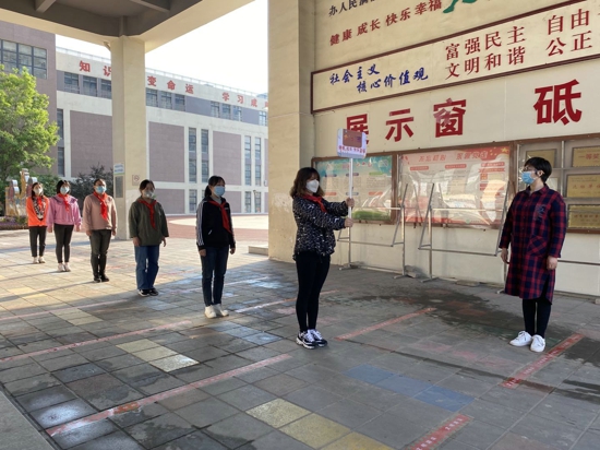郑州高新区五龙口小学举行疫情防控应急演练