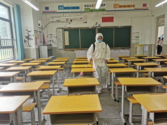 翰林朗悦同步演练 复学之路行则将至 ——郑州高新区外国语小学开展新冠肺炎疫情防控三次复学演练