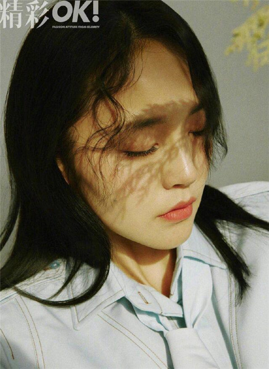 张佳宁夏日复古庭院风主题时尚大片曝光 清爽造型演绎夏日个性