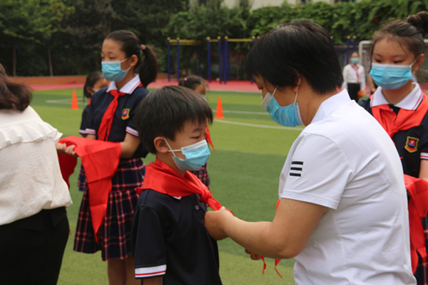 传承红色基因 争做新时代好队员——郑州市中原区建设路第三小学入队仪式