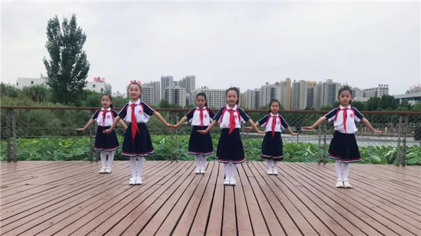 南阳市实验学校开展“云赏六一，出彩童年”活动