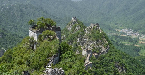 夏日箭扣长城分外壮丽