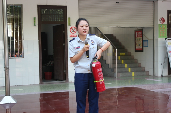 郑州管城区南学街小学开展消防安全知识培训活动
