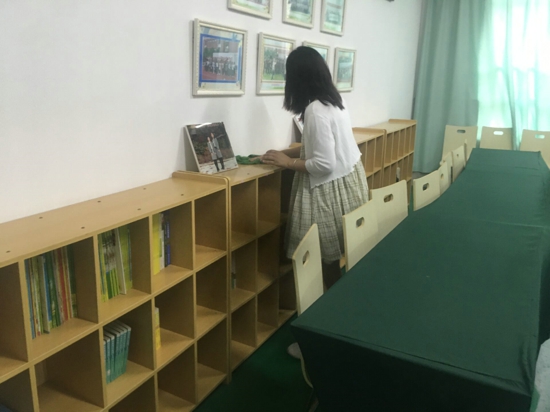美化校园始于心，持之以恒在于行——记郑州高新区外国语小学“洁净校园”活动