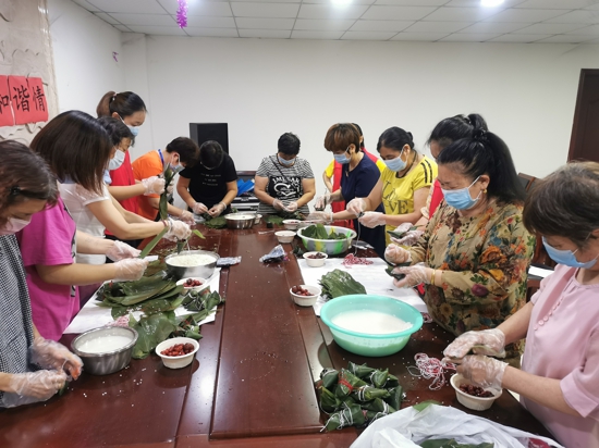 粽叶飘香话端午，邻里互助和谐情——郑州人和路街道王胡砦社区端午节活动