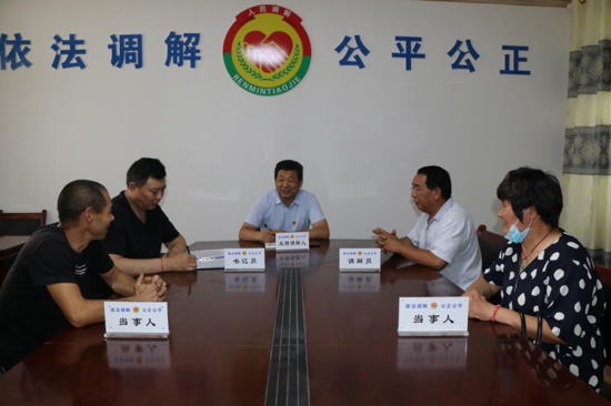 太康王海峰：22年为百姓调解纠纷三千件，村民点赞