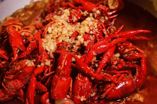 “食在郑州”—藏在闹市区的味道虾王