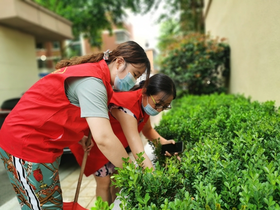 郑州市金水区工人第一新村小学开展“初心不忘 使命在肩”主题实践活动