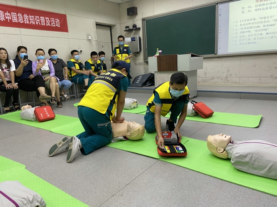 守护生命，“救”在身边——郑州市管城回族区南关小学开展全民急救技能培训活动