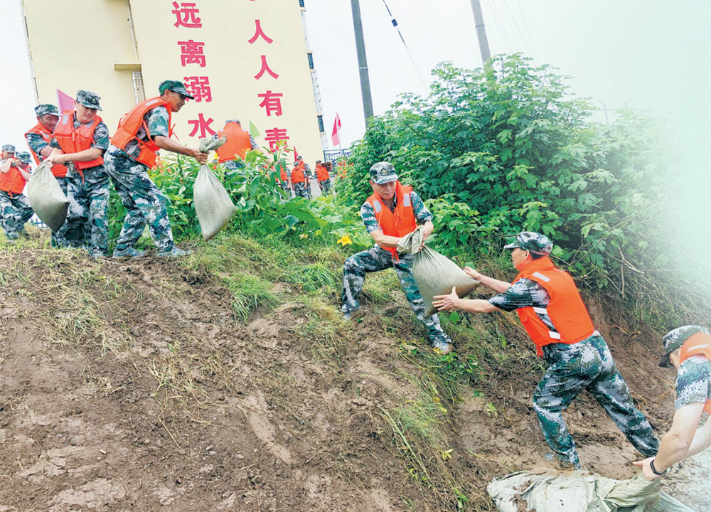 信阳市羊山新区举行防汛演练  提升防汛抢险应急能力