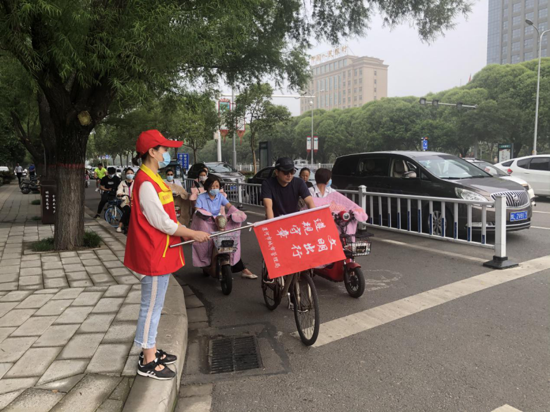 漯河城管志愿服务文明之花盛开沙澧大地