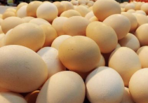 近期蛋价上涨引发消费者关注 专家称三方面原因叠加所致