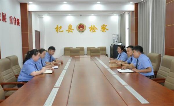 河南杞县：一根电线杆牵动众检察官的心