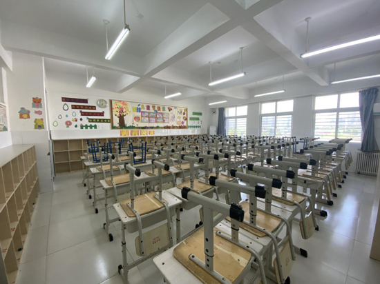 疫情防控不松懈,干净整洁迎开学——郑州高新区五龙口小学大扫除活动