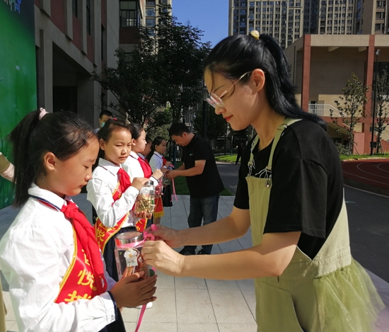 悦生长，越未来--郑州市中原区西悦城第一小学2020年新学期开学典礼