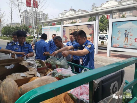 【六城联创 淇滨在行动】区城管局重点整治“门前四包”规范辖区市容秩序