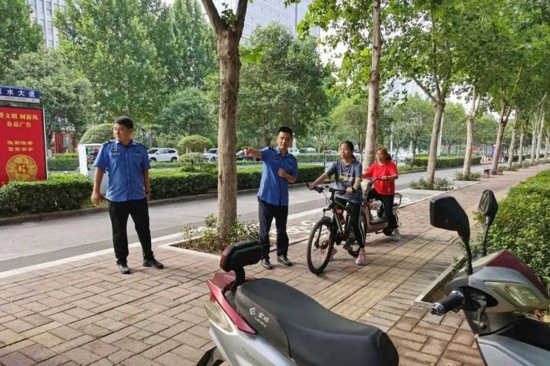 【六城联创 淇滨在行动】辛苦了城管，方便了大家