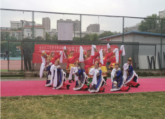 郑州市国基路街道21世纪社区举办“红色文艺轻骑兵”文艺演出活动