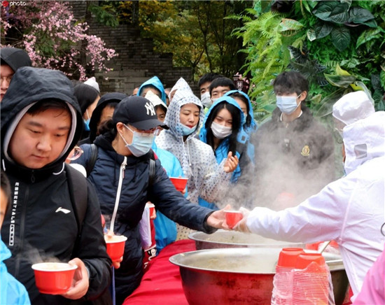 国庆假期暖心“老君山一元午餐” 活动再次上线，游客连连点赞！