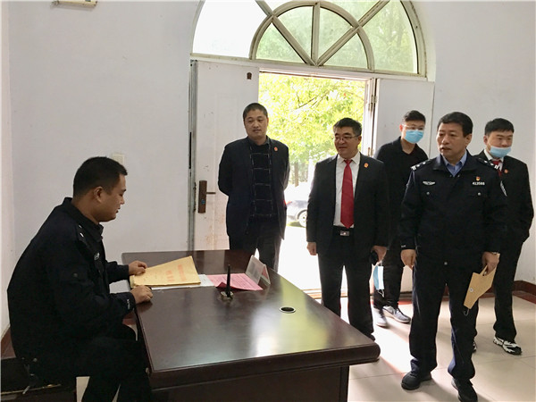 南阳卧龙区法院对派出法庭秋冬季安保工作进行检查指导