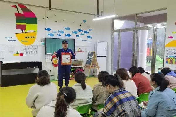 消防安全从娃娃抓起——南阳消防支队大力开展幼儿园消防宣传教育