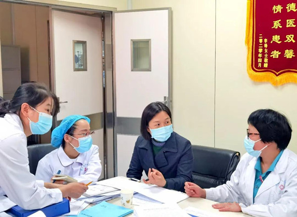 南阳市卫健委专家组对唐河县人民医院妇幼健康服务能力标准化建设工作进行市级复核