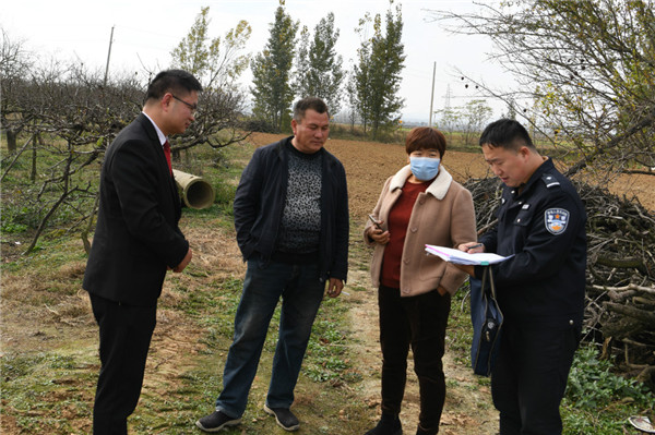 唐河县法院强制执行一起土地承包合同纠纷案