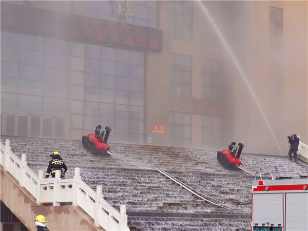 南阳市消防宣传月启动：火场练兵给人民以力量
