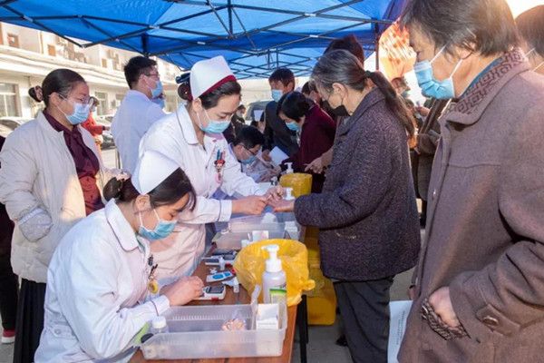 唐河县人民医院内分泌代谢科举行联合国糖尿病日义诊活动